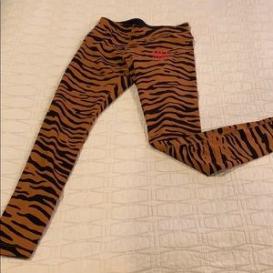 Size S Nike tiger workout leggings